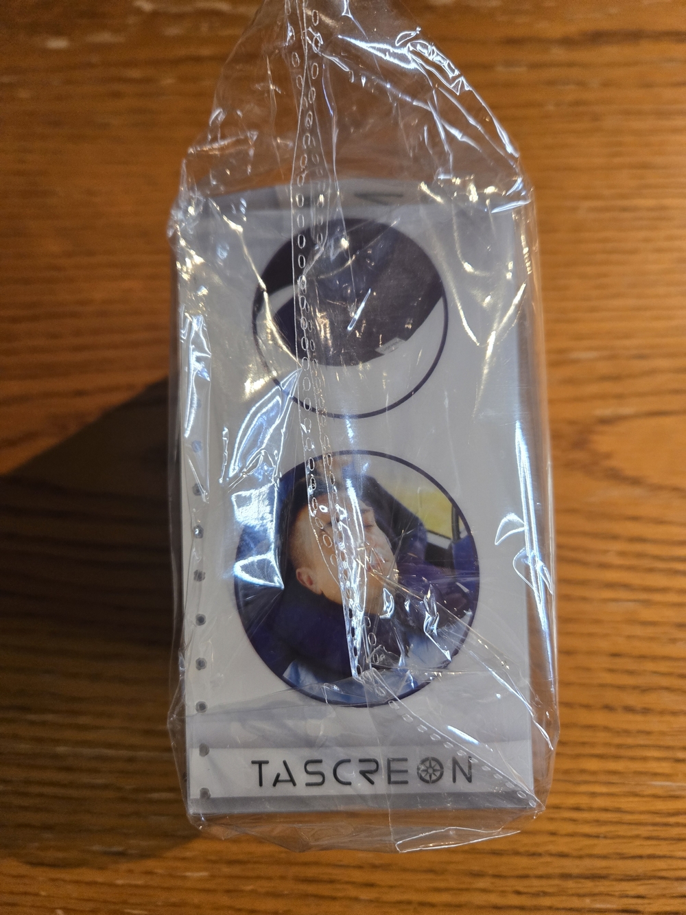TASCREON Inflatable Travel Pillow - Picture 2 of 4